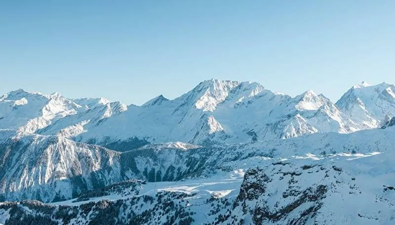 Luxury car rental Val d'Isère, Louer Mercedes Classe G stations de ski, Location Mercedes Classe G Courchevel, Location de voitures de prestige à Courchevel