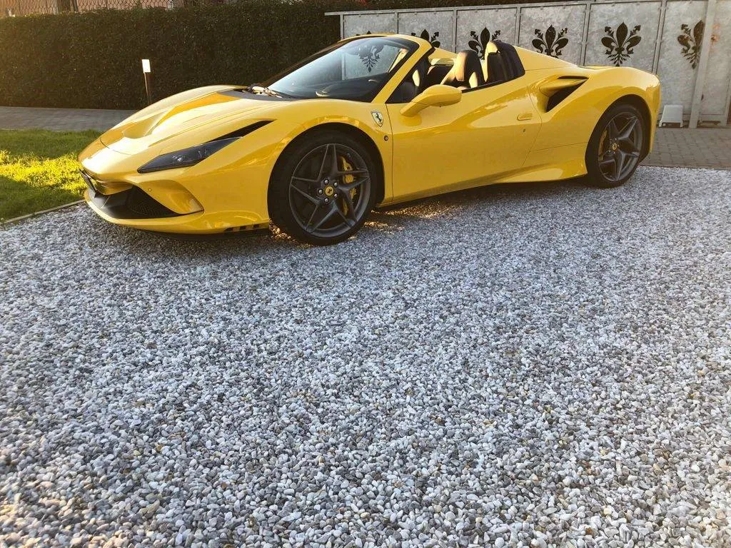 Location Ferrari F8, Location Ferrari Côte d'Azur